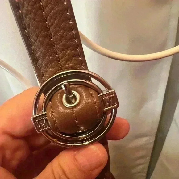 Stone Mountain Leather Shoulder Bag - Picture 9 of 10